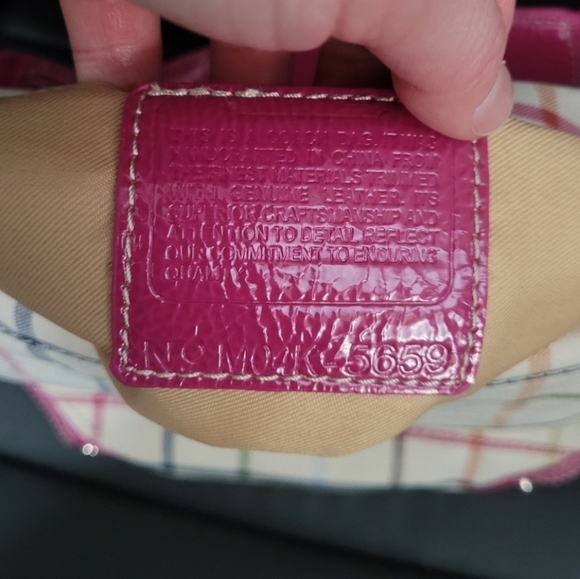 Women's Plaid Shoulder Bag - Pink and Multicolor - Picture 8 of 10